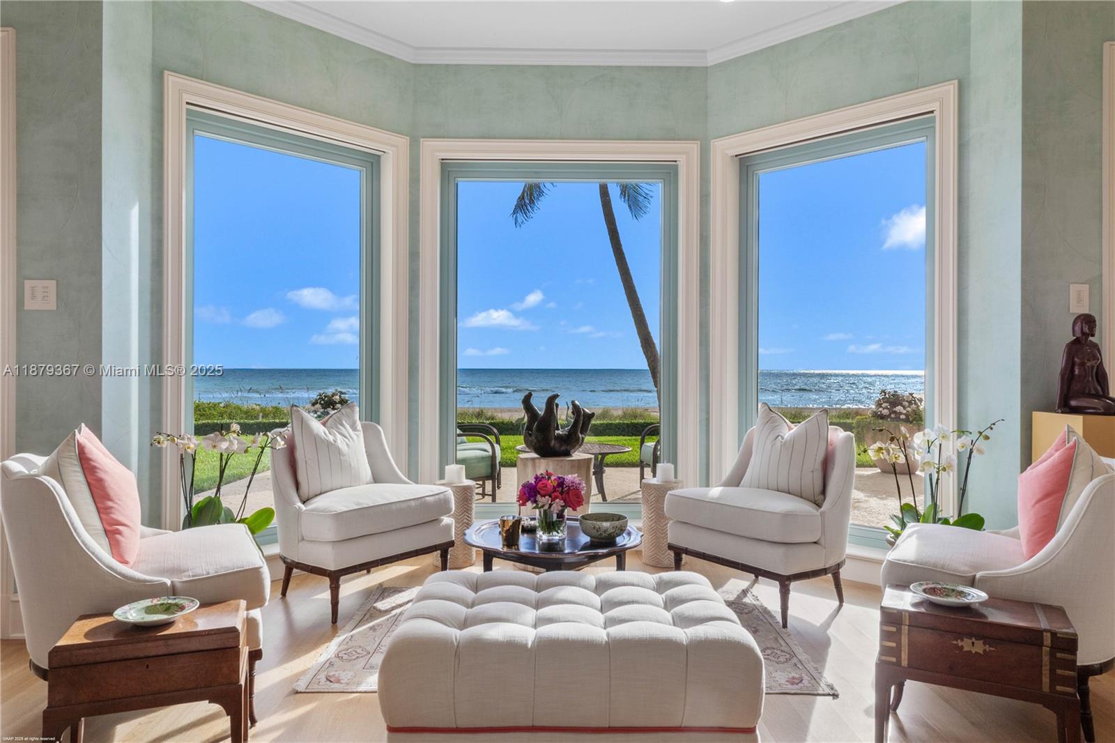 183 S Beach Rd Jupiter Island, FL 33455