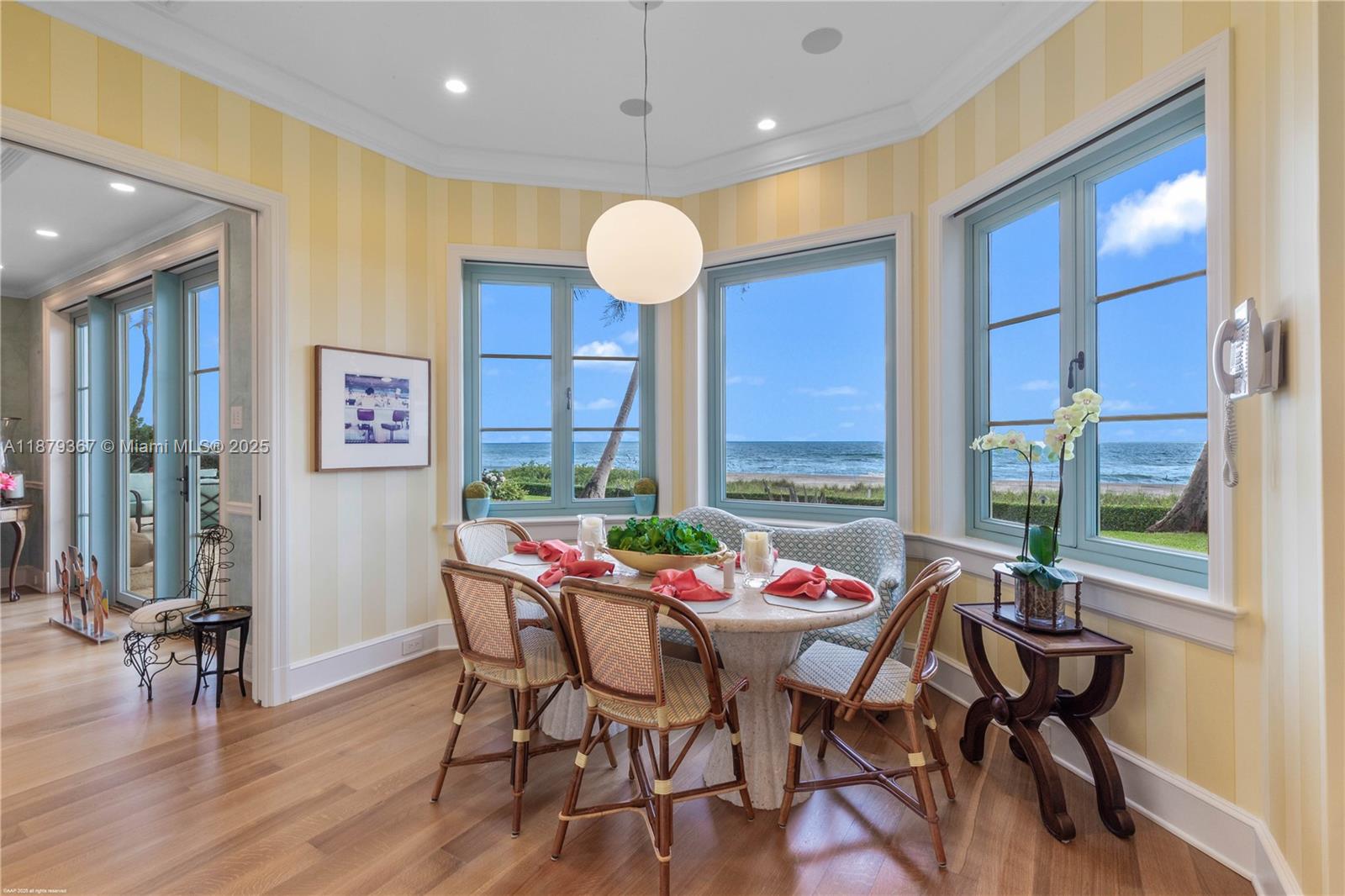 183 S Beach Rd Jupiter Island, FL 33455