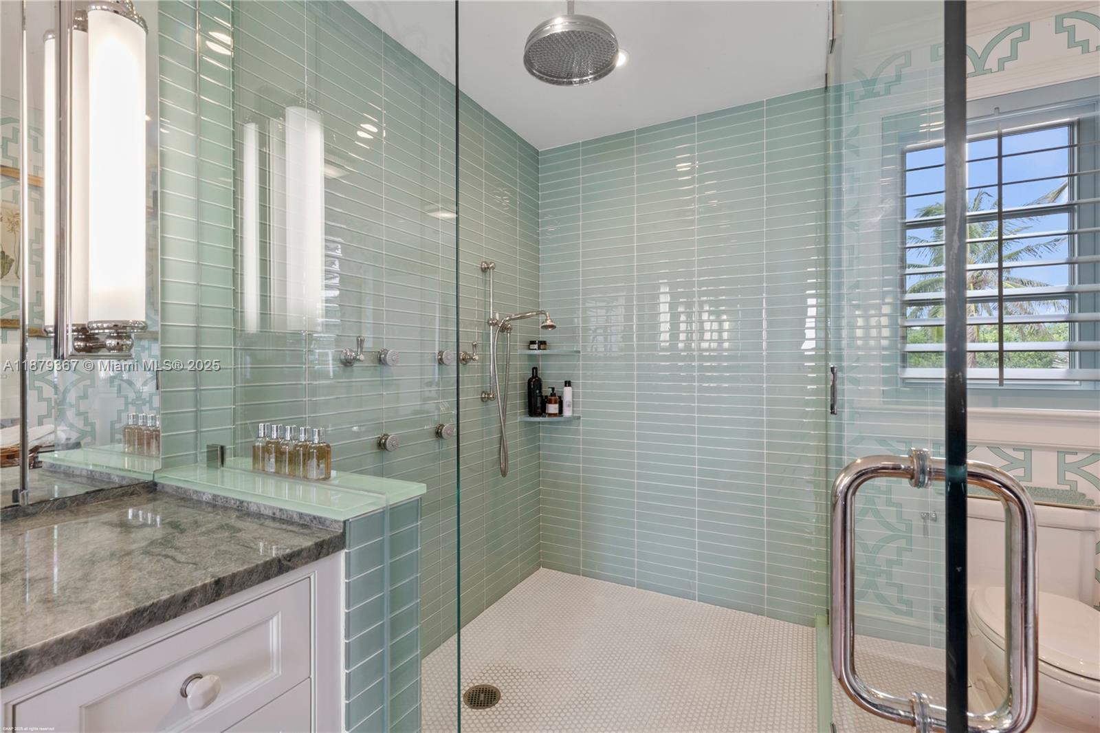 183 S Beach Rd Jupiter Island, FL 33455