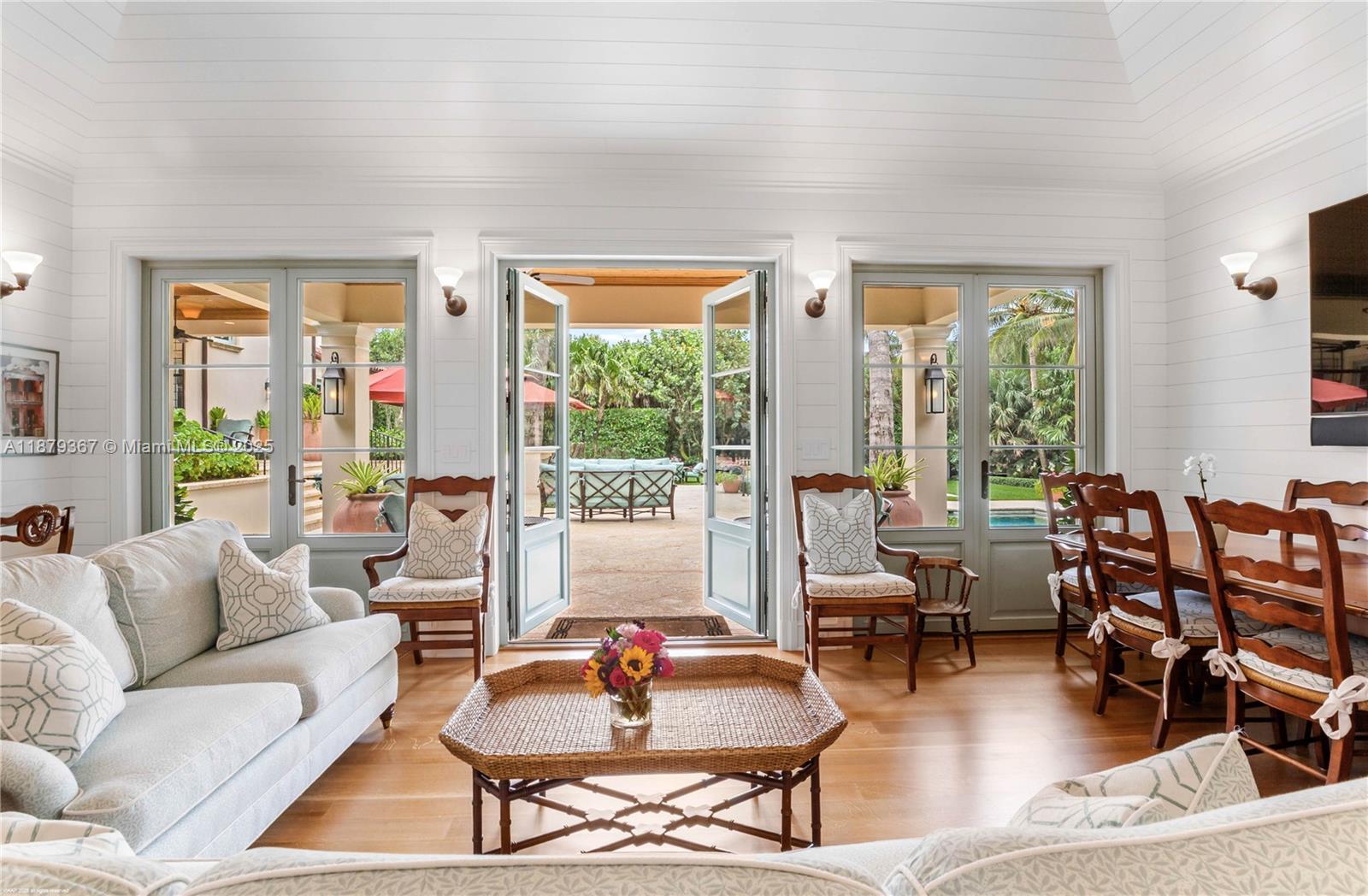 183 S Beach Rd Jupiter Island, FL 33455