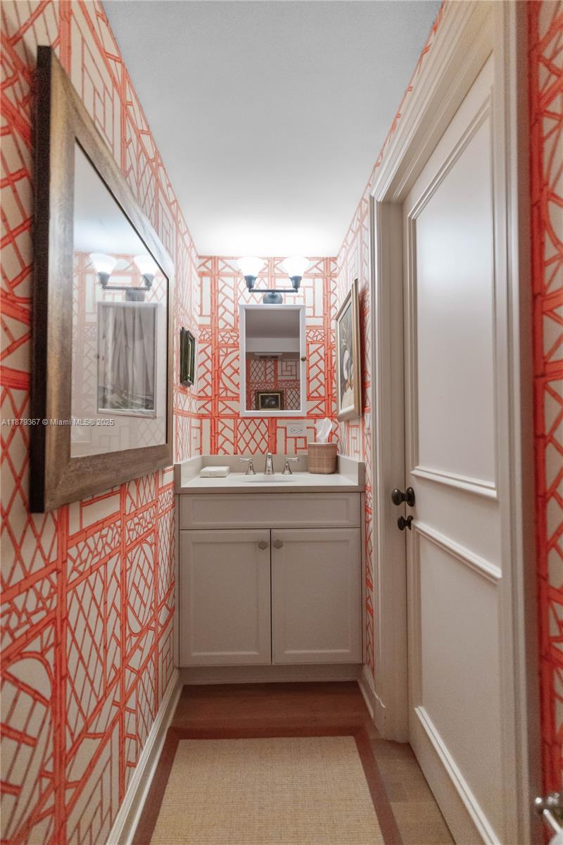 183 S Beach Rd Jupiter Island, FL 33455