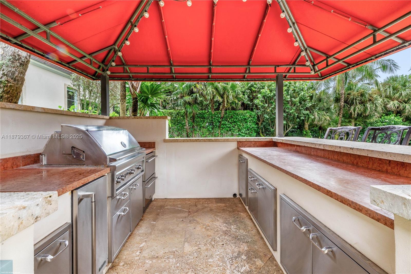 183 S Beach Rd Jupiter Island, FL 33455