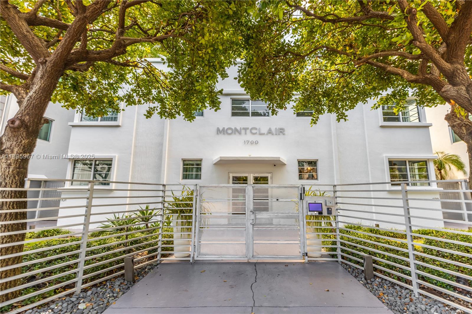 image The Montclair Condo11
