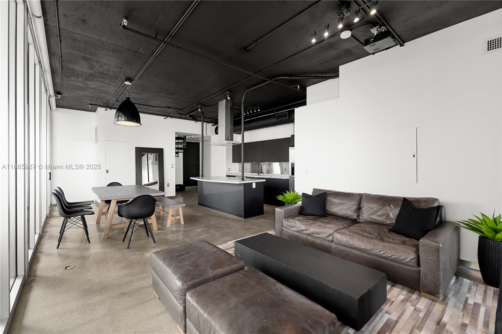 image The Montclair Condo24