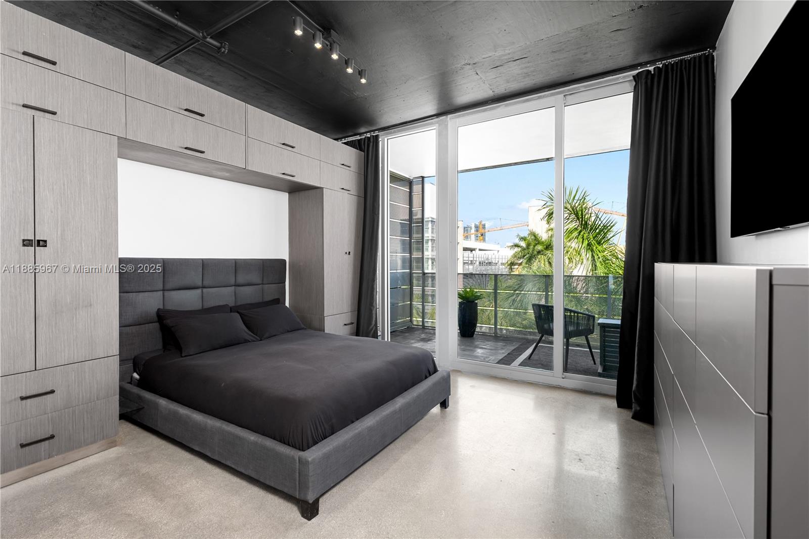 image The Montclair Condo34