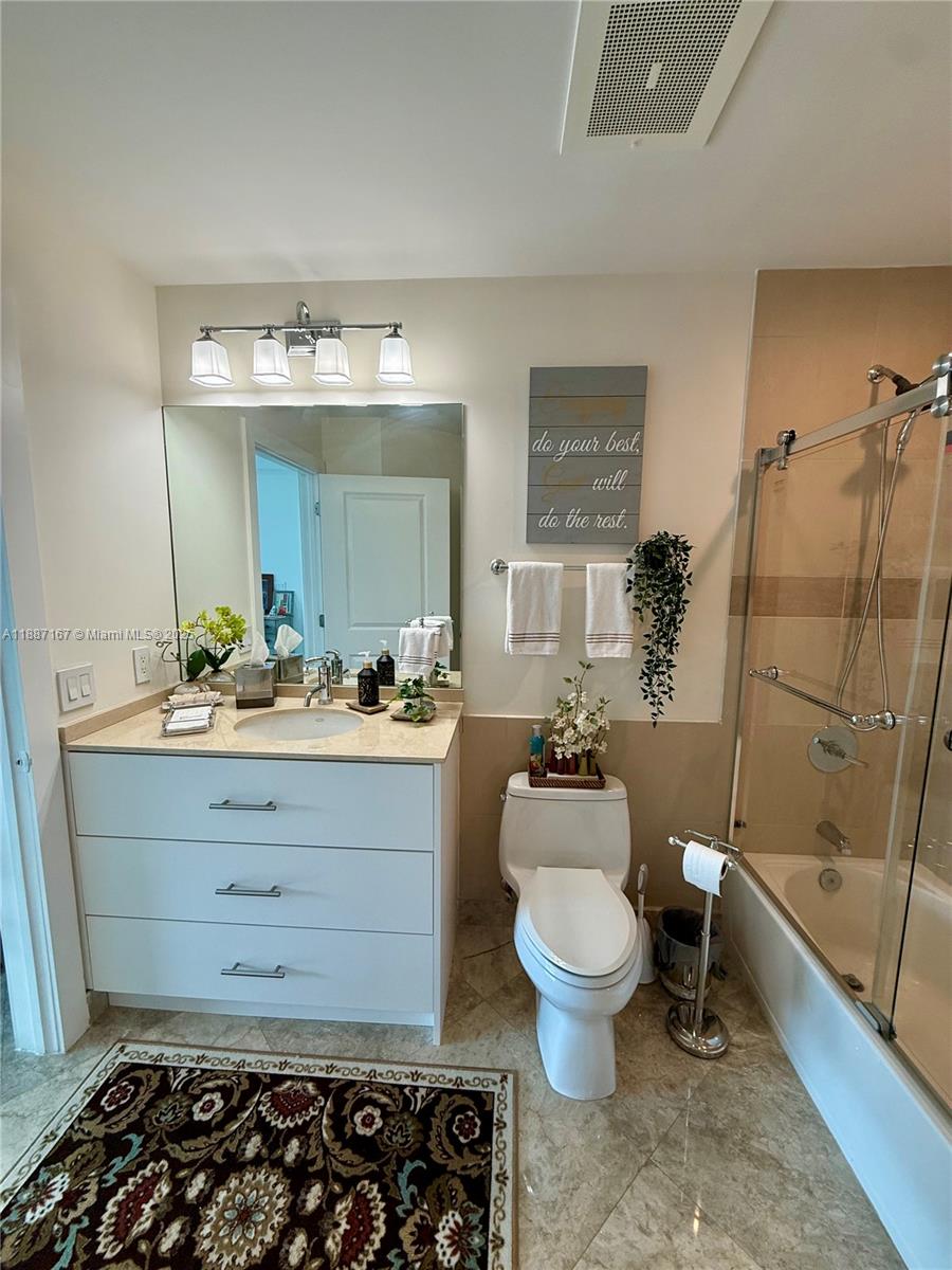 image Ocean Marine Yacht Club21