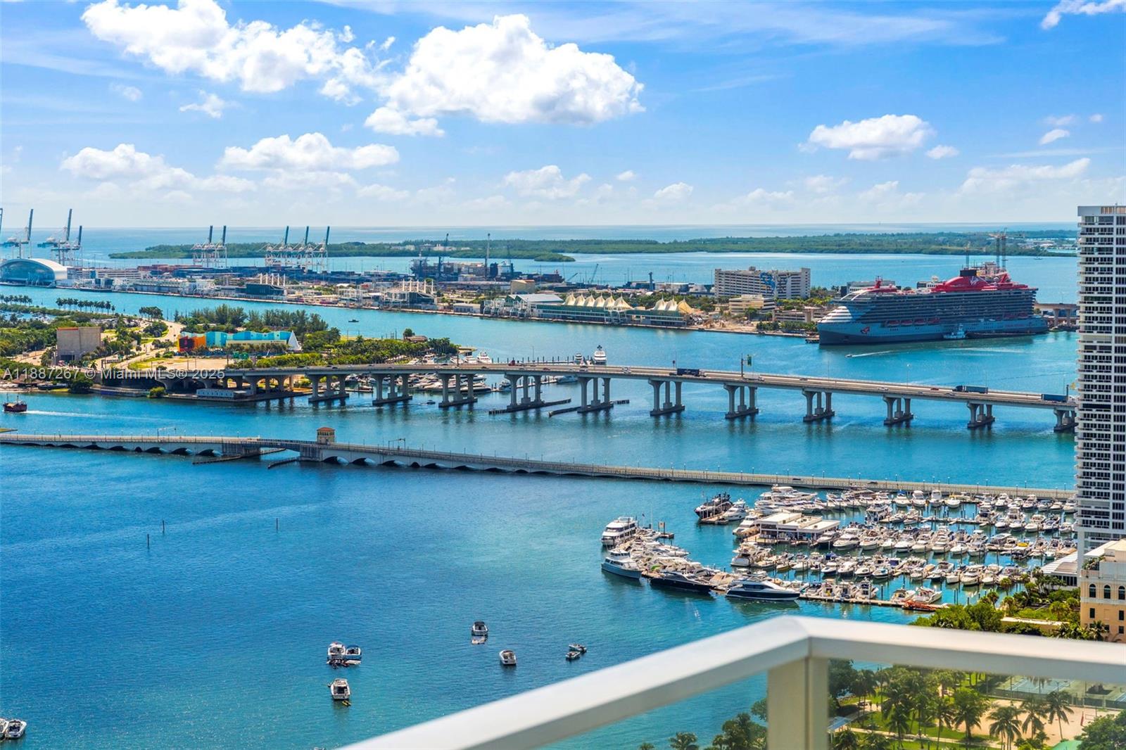 image Paramount Bay Condo25