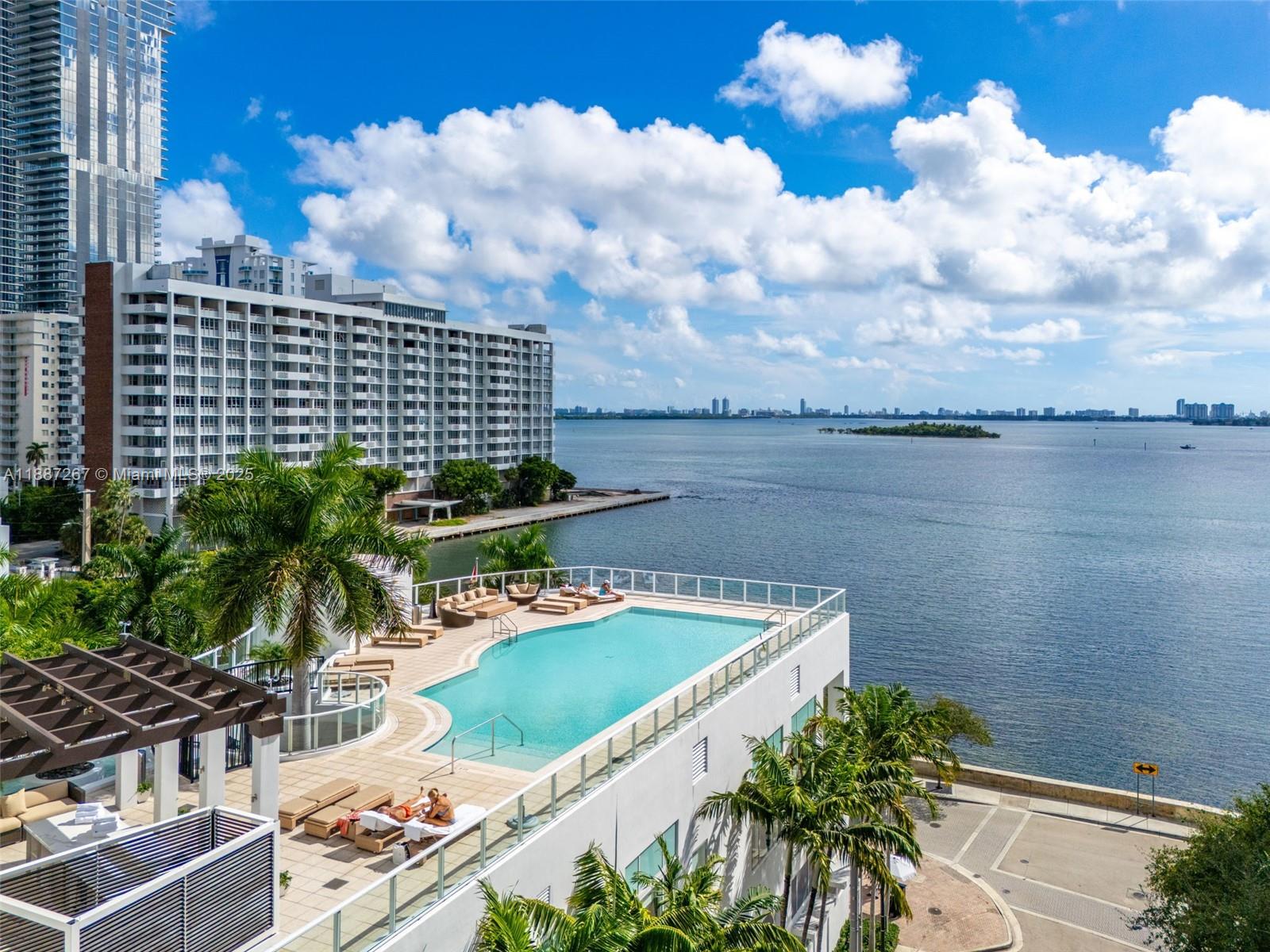 image Paramount Bay Condo29