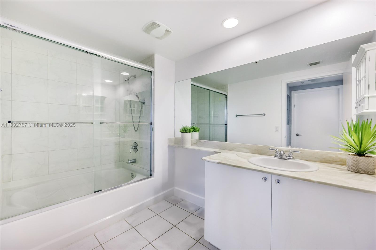 image Venture At Aventura West9