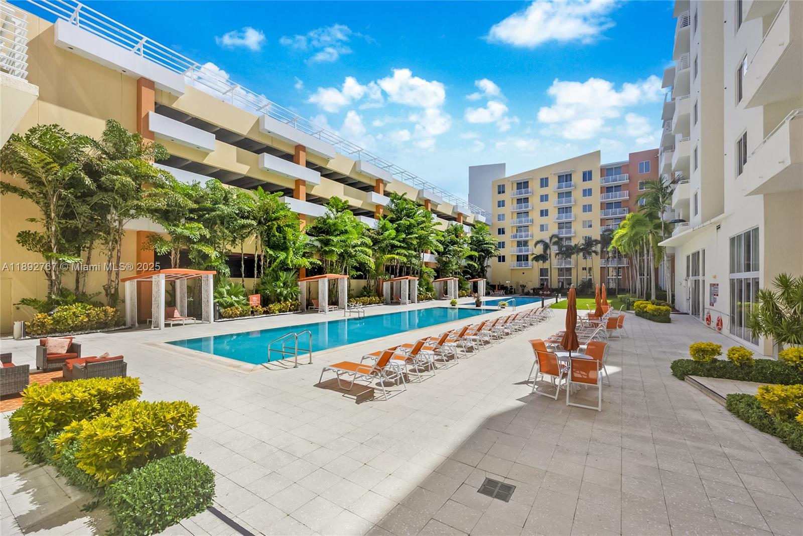 image Venture At Aventura West15