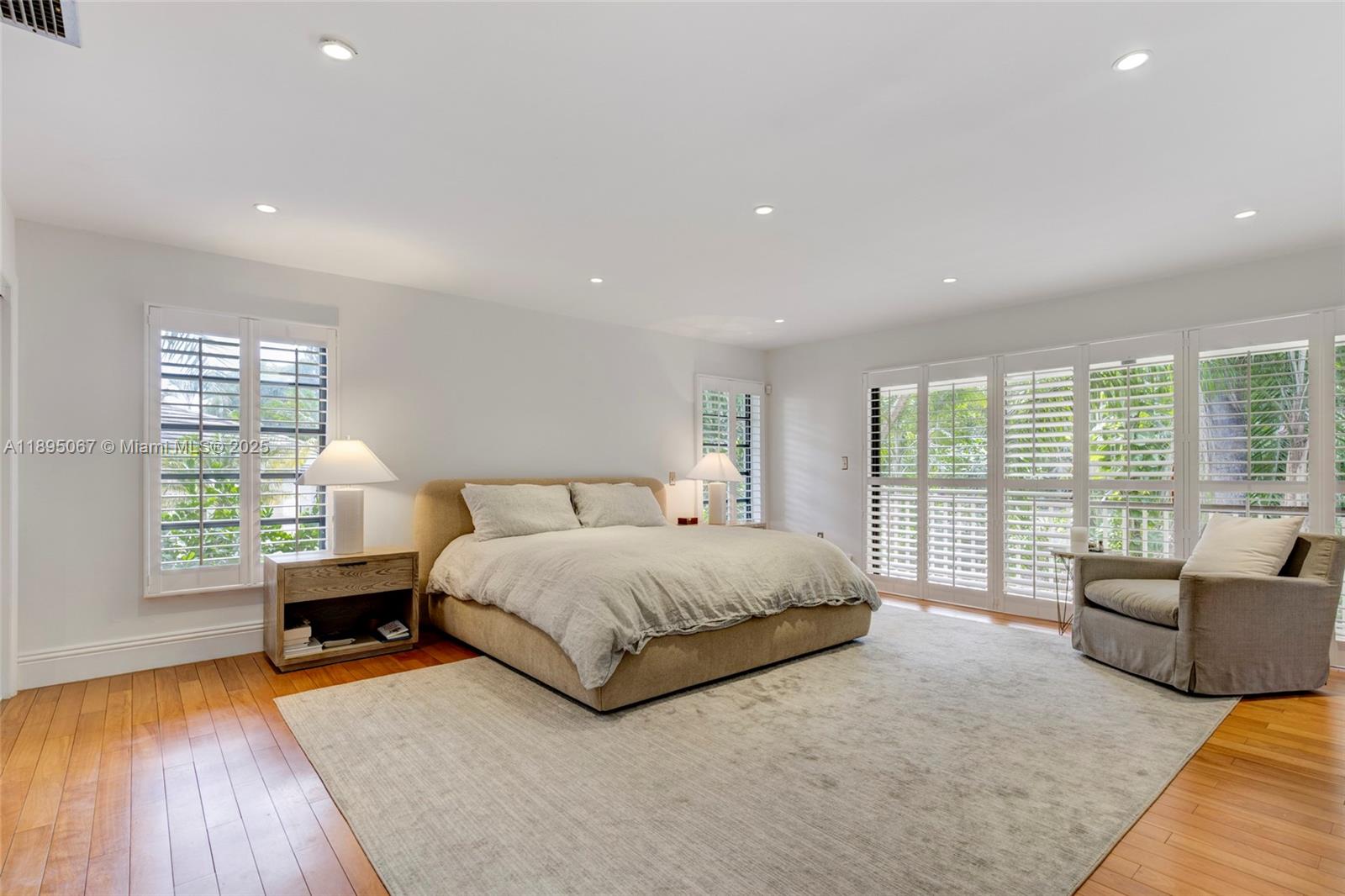 8118 Los Pinos Blvd Coral Gables, FL 33143