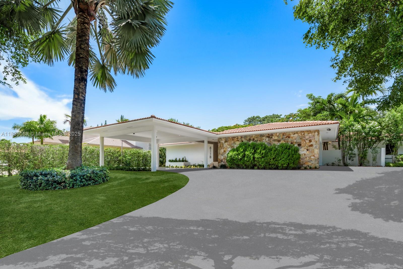 8118 Los Pinos Blvd Coral Gables, FL 33143