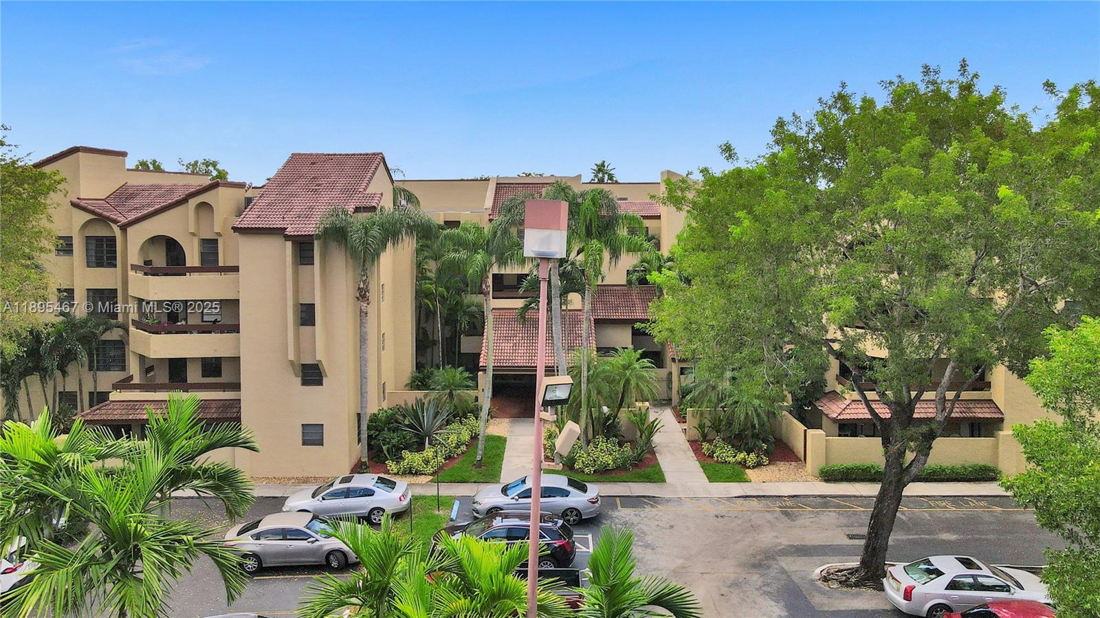 9285 SW 125th Ave #U-101