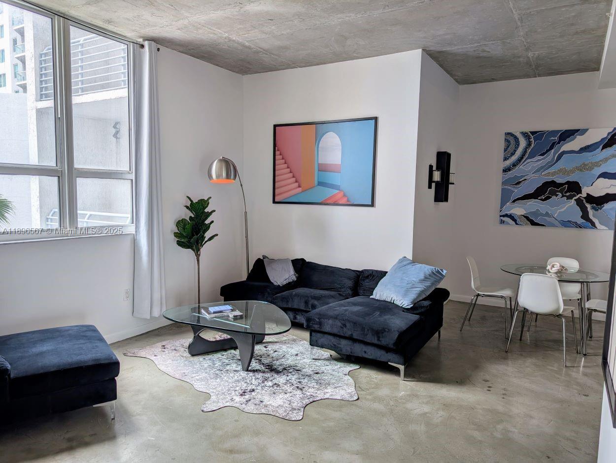 image The Loft Downtown2