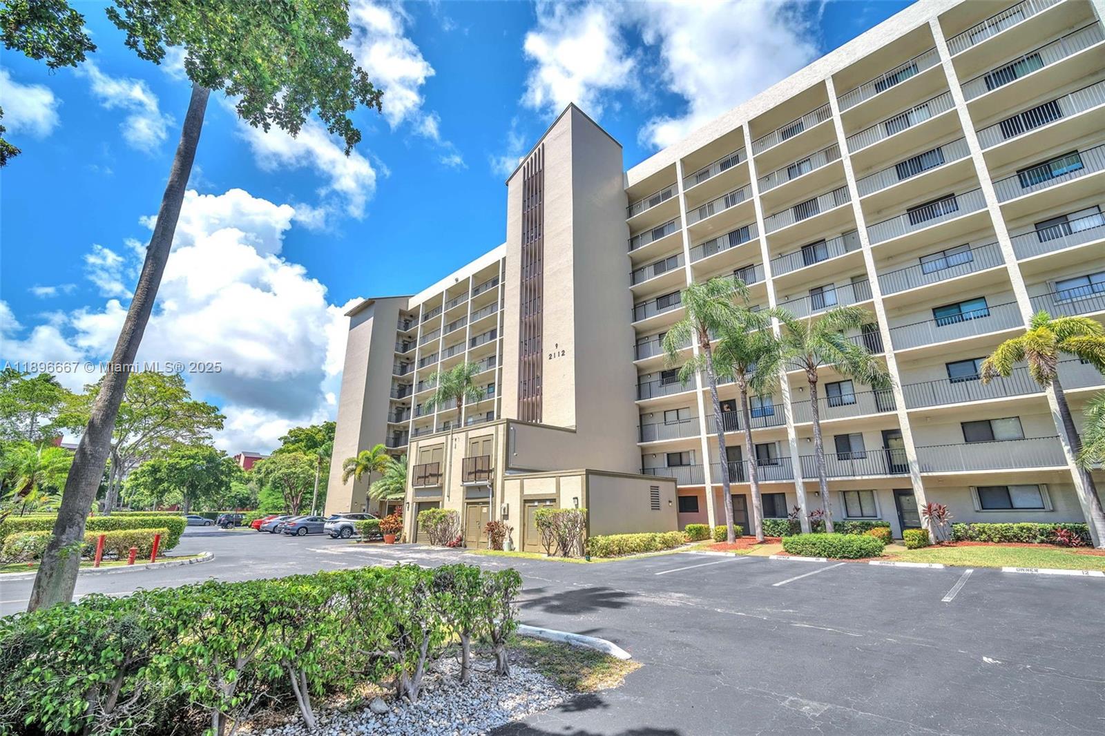 2112 S Cypress Bnd Dr #802