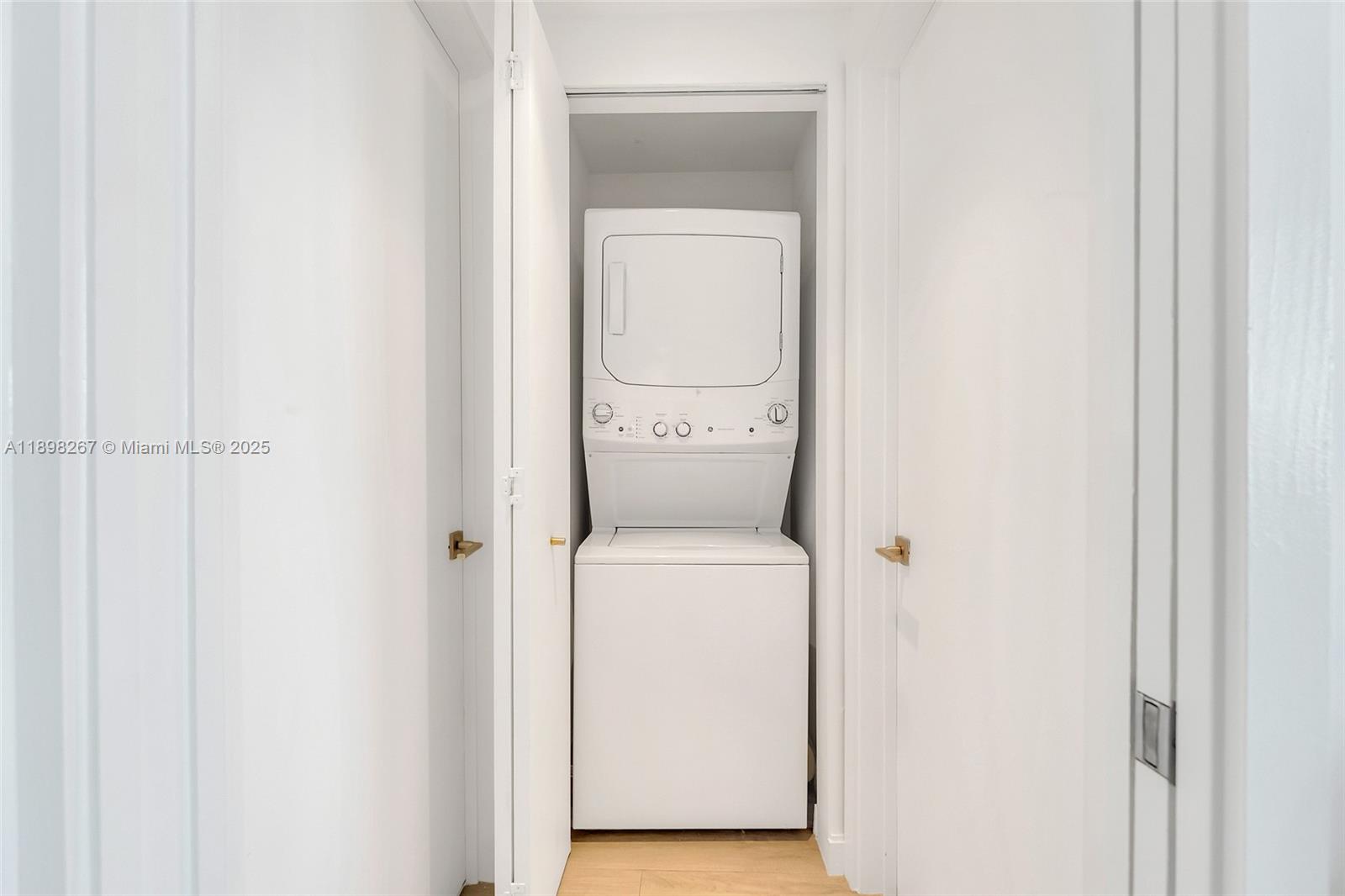 image Brickell Heights West10
