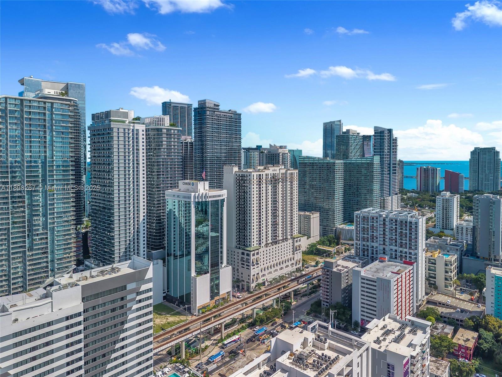 image Brickell Heights West30
