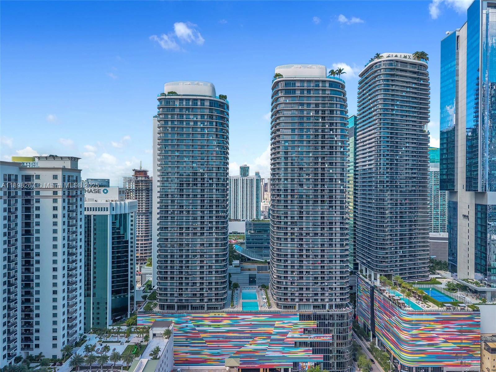 image Brickell Heights West33