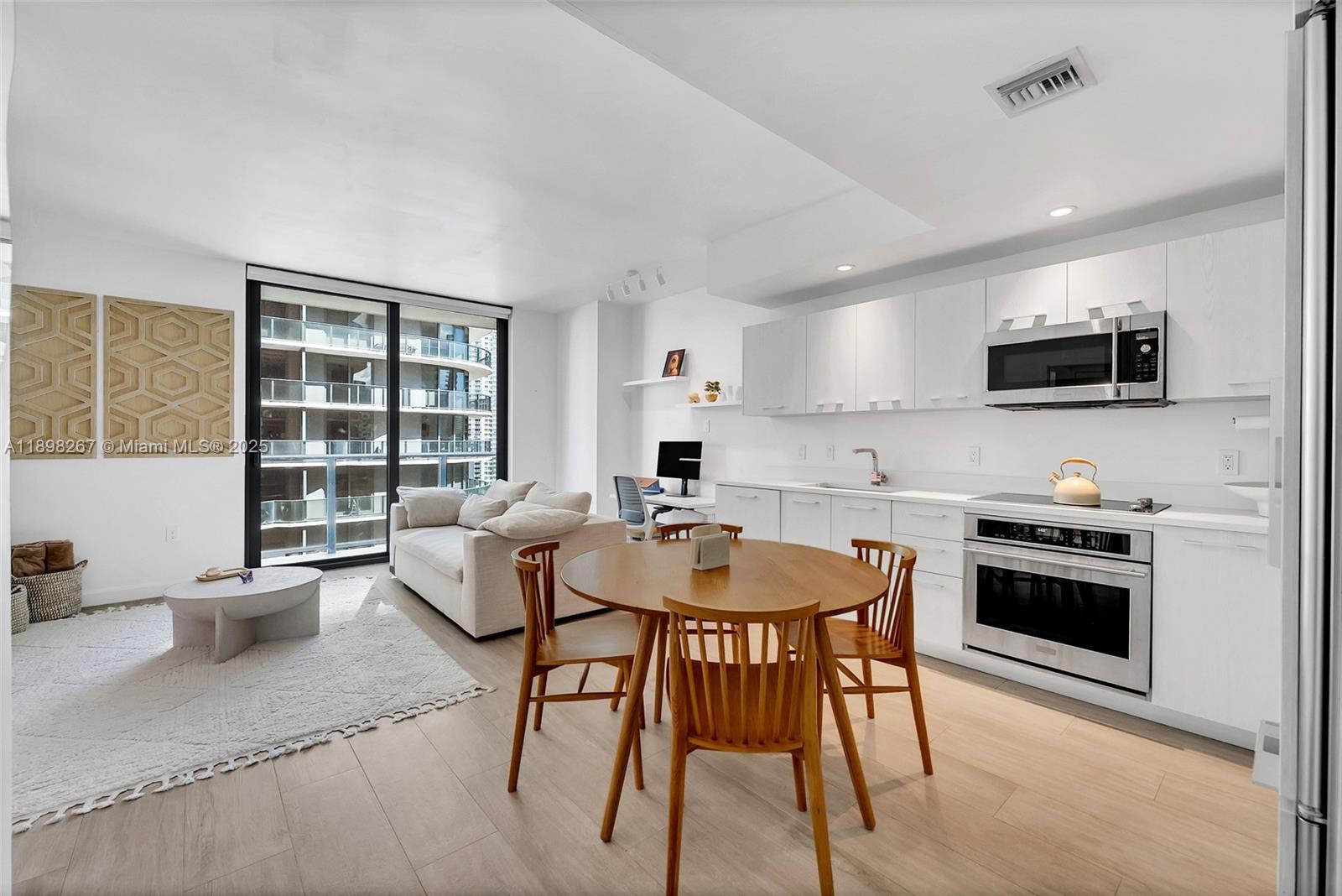 image Brickell Heights West3