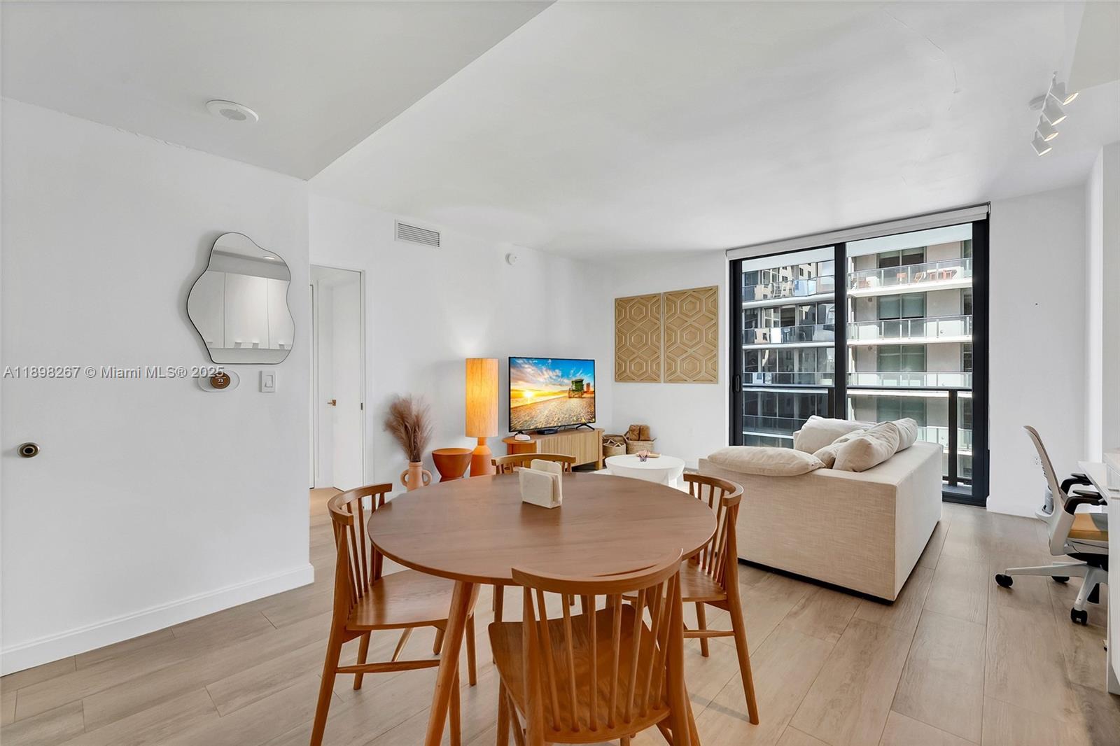 image Brickell Heights West4