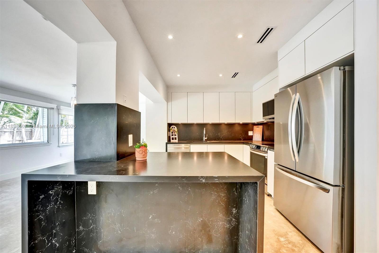 255 Ridgewood Rd #. Key Biscayne, FL 33149