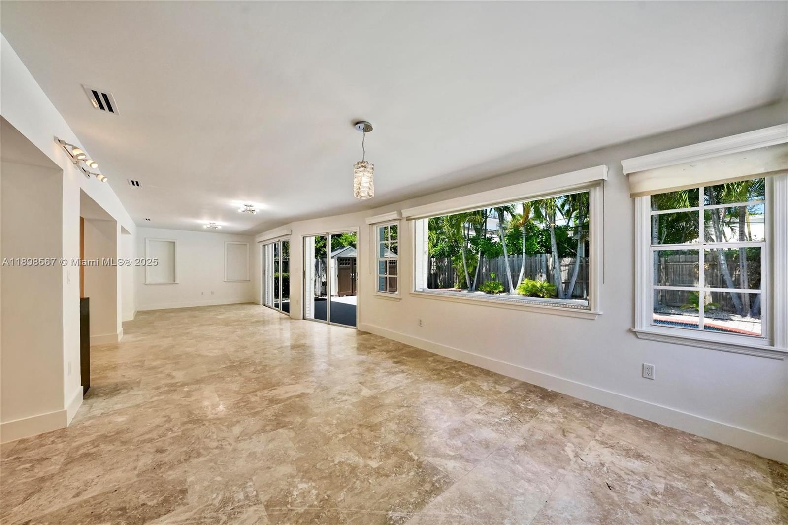 255 Ridgewood Rd #. Key Biscayne, FL 33149