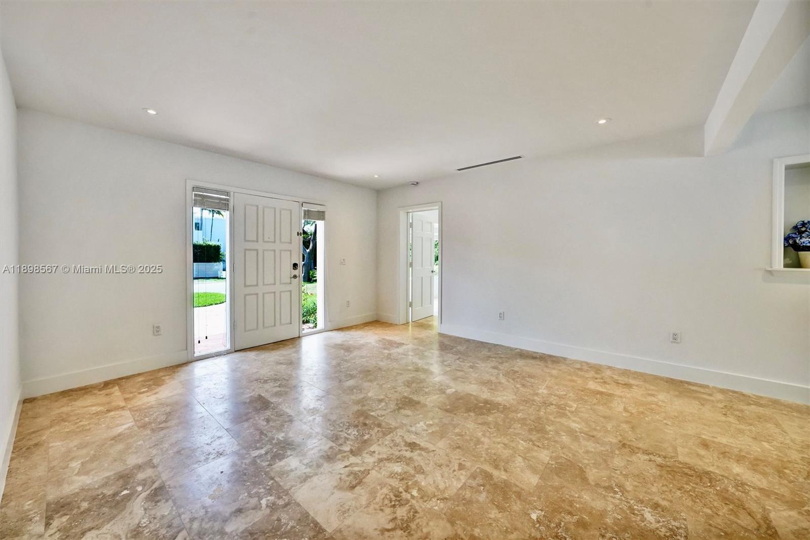 255 Ridgewood Rd #. Key Biscayne, FL 33149