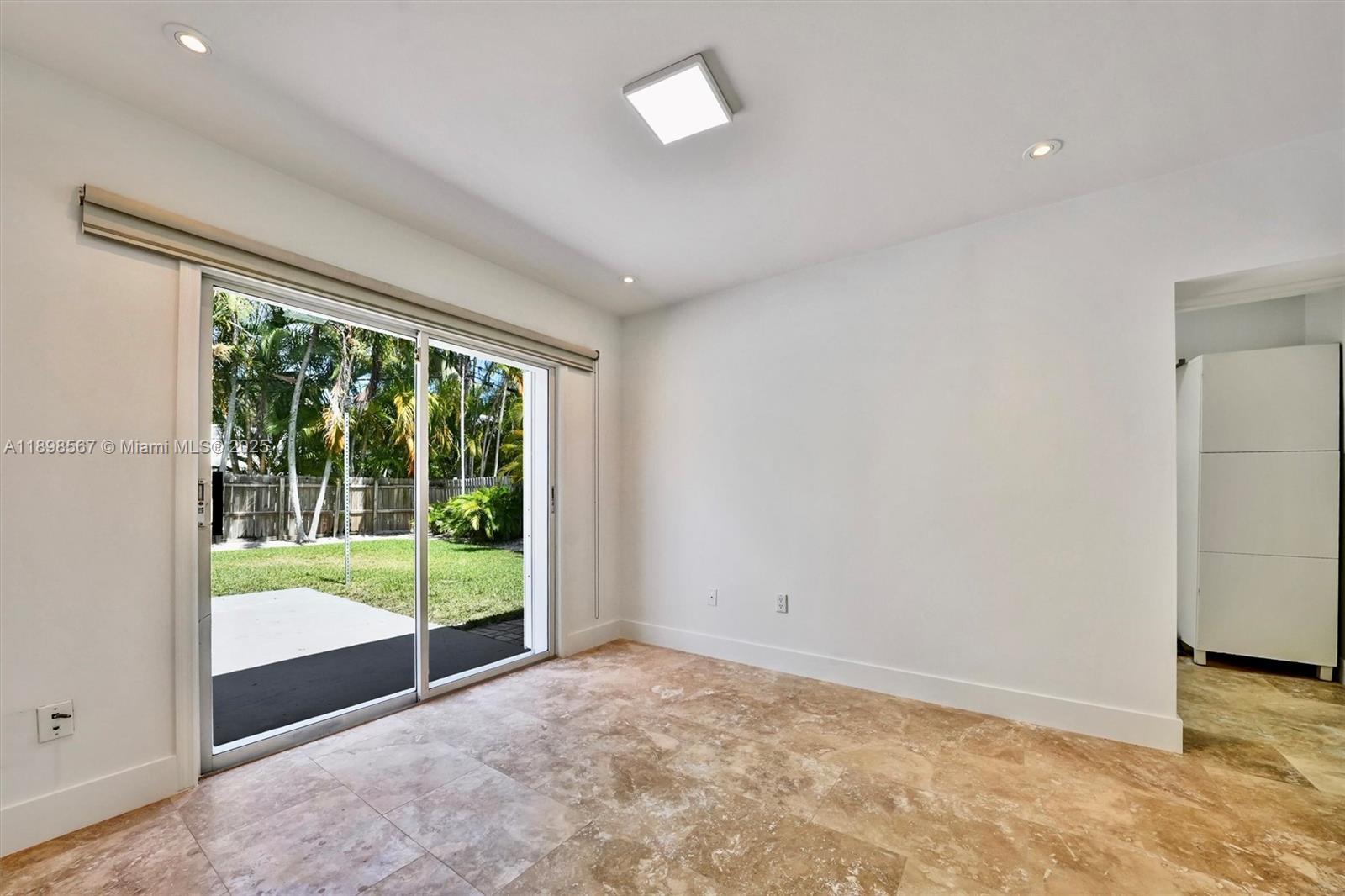 255 Ridgewood Rd #. Key Biscayne, FL 33149