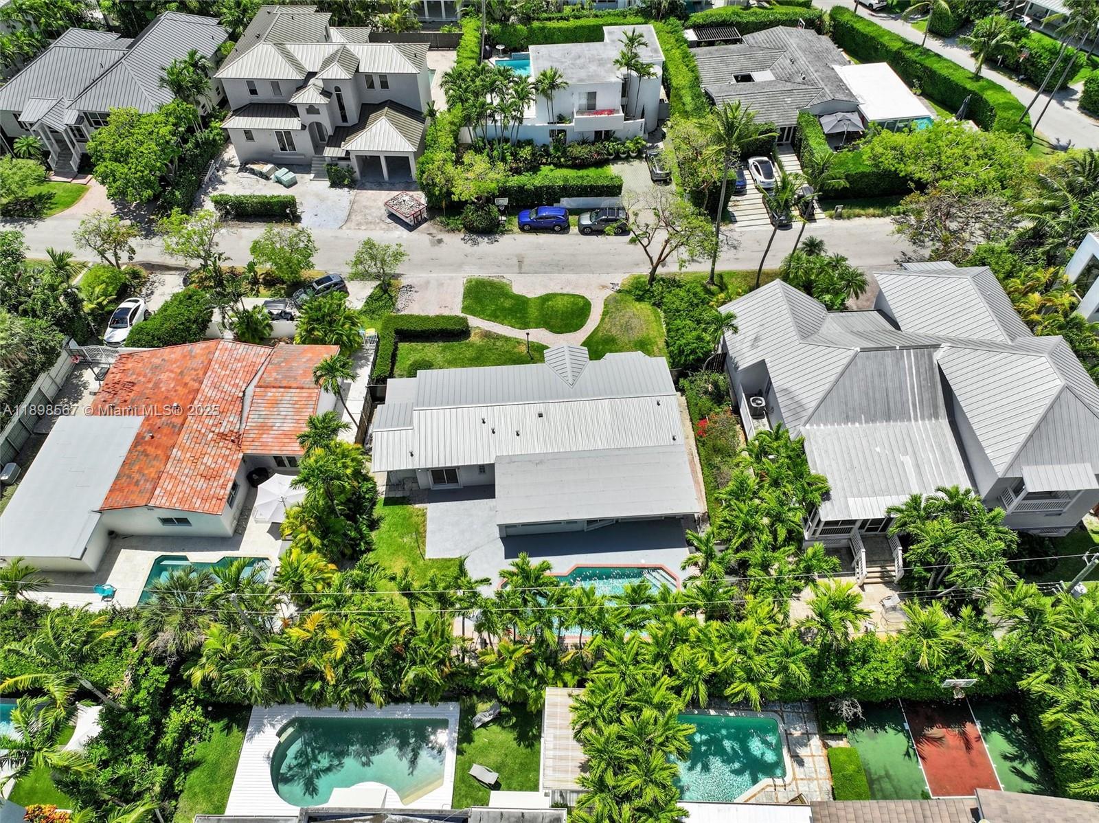 255 Ridgewood Rd #. Key Biscayne, FL 33149