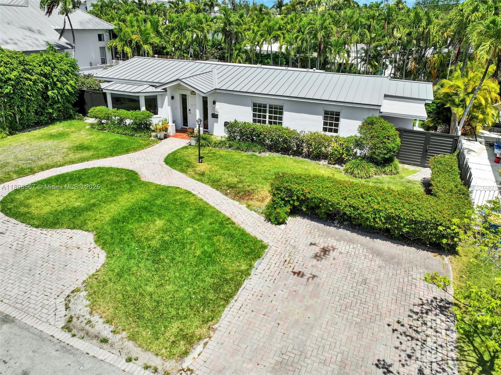 255 Ridgewood Rd #. Key Biscayne, FL 33149
