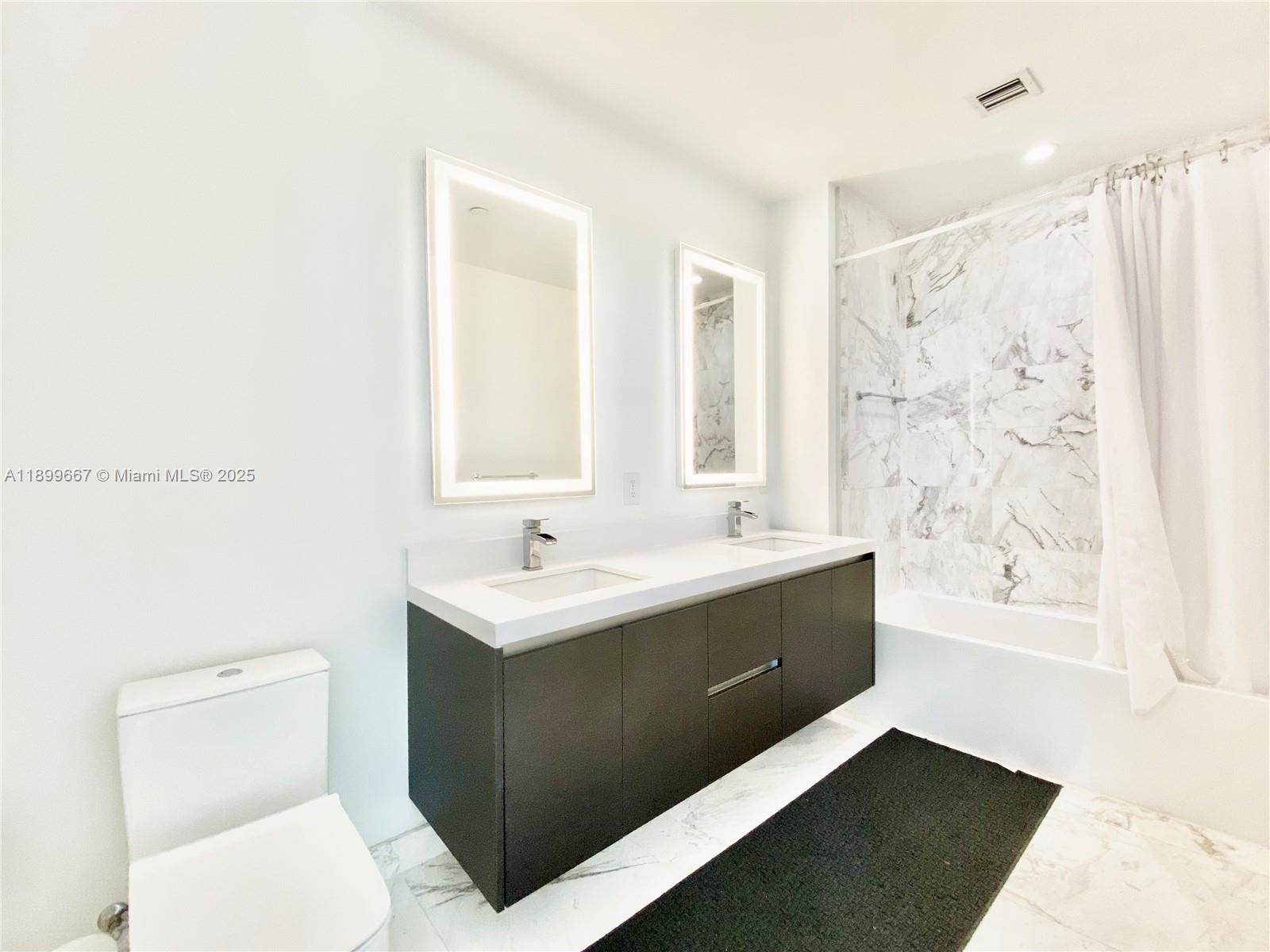 image Paramount Miami Worldcent17