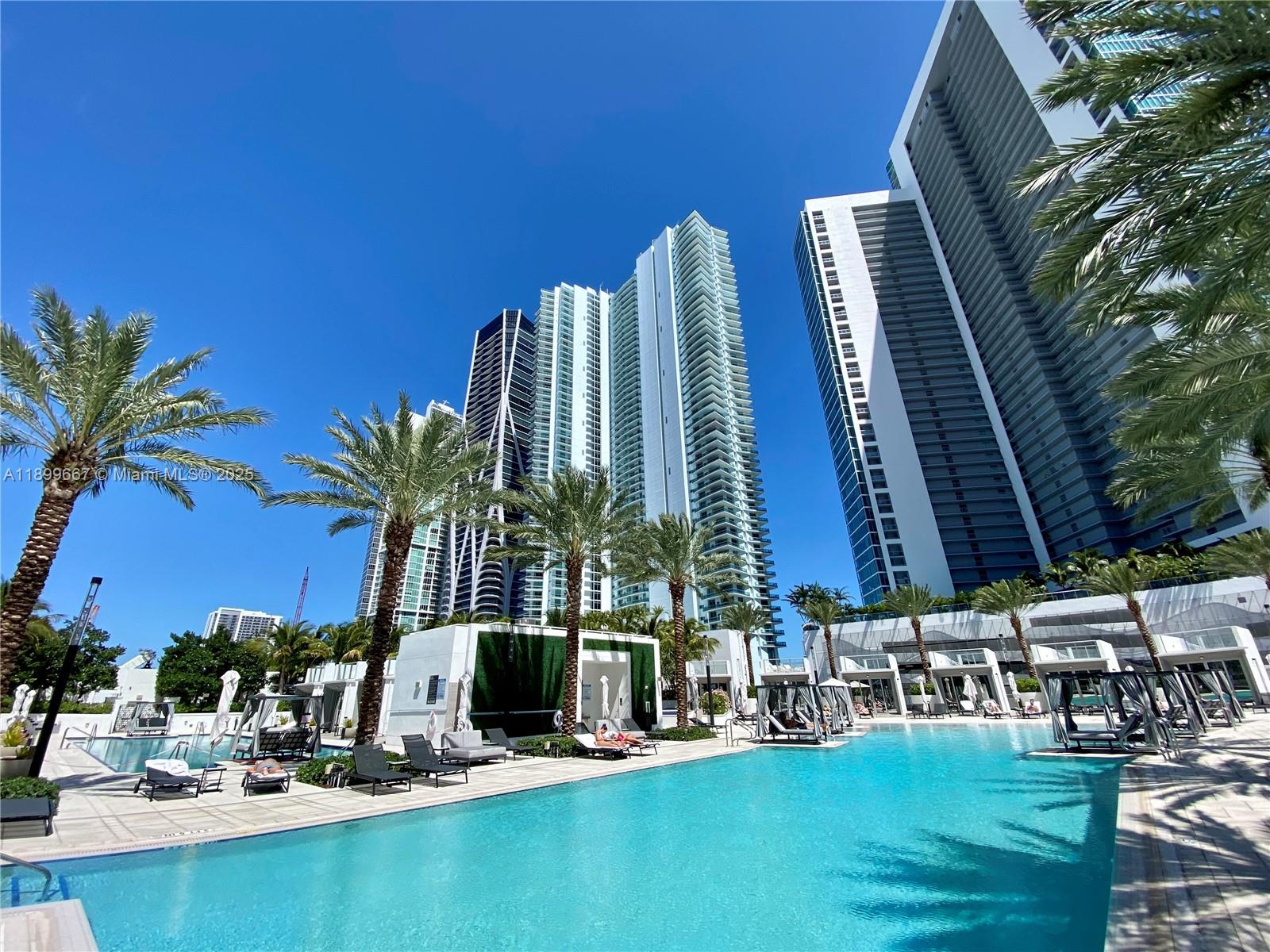 image Paramount Miami Worldcent28