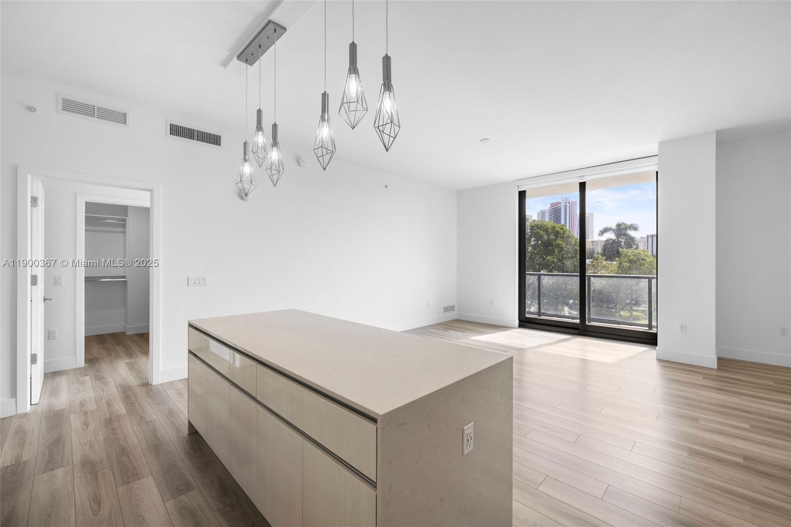 101 Diplomat Pkwy #0306 Hallandale Beach, FL 33009