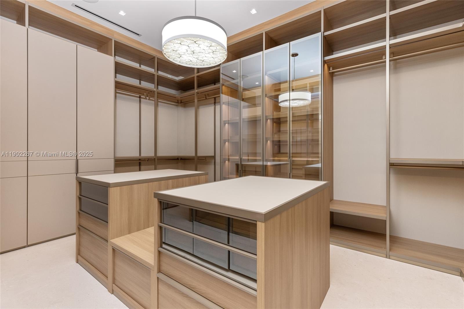 3052 N Atlantic Blvd Fort Lauderdale, FL 33308