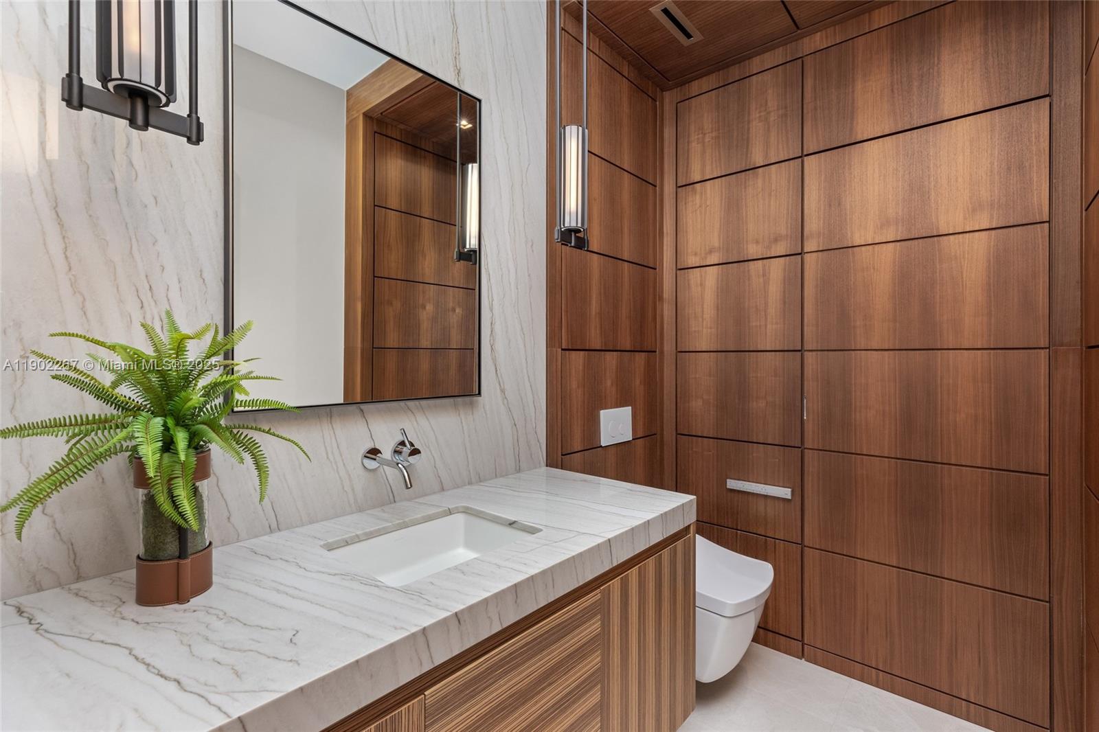 3052 N Atlantic Blvd Fort Lauderdale, FL 33308