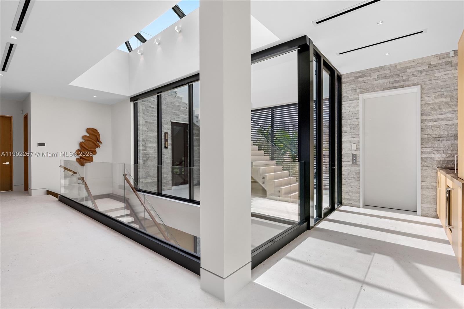 3052 N Atlantic Blvd Fort Lauderdale, FL 33308