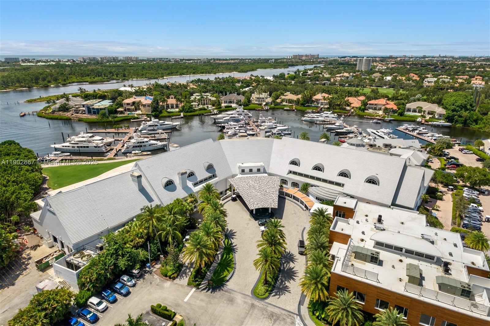 171 Spyglass Ln Jupiter, FL 33477