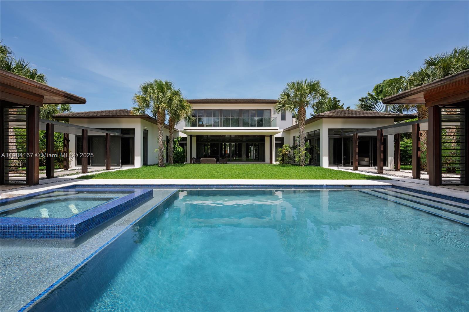 9000 SW 63rd Ct Pinecrest, FL 33156