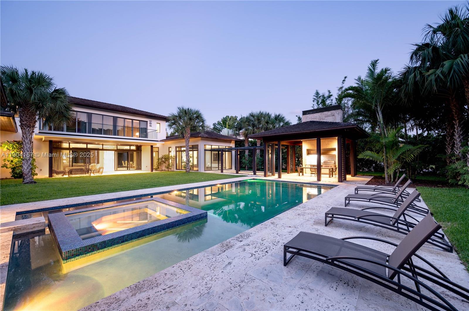 9000 SW 63rd Ct Pinecrest, FL 33156