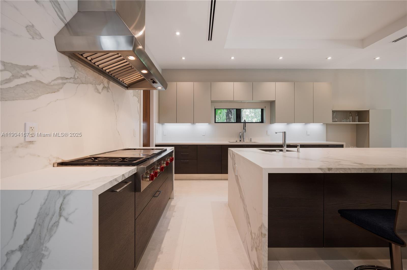 9000 SW 63rd Ct Pinecrest, FL 33156