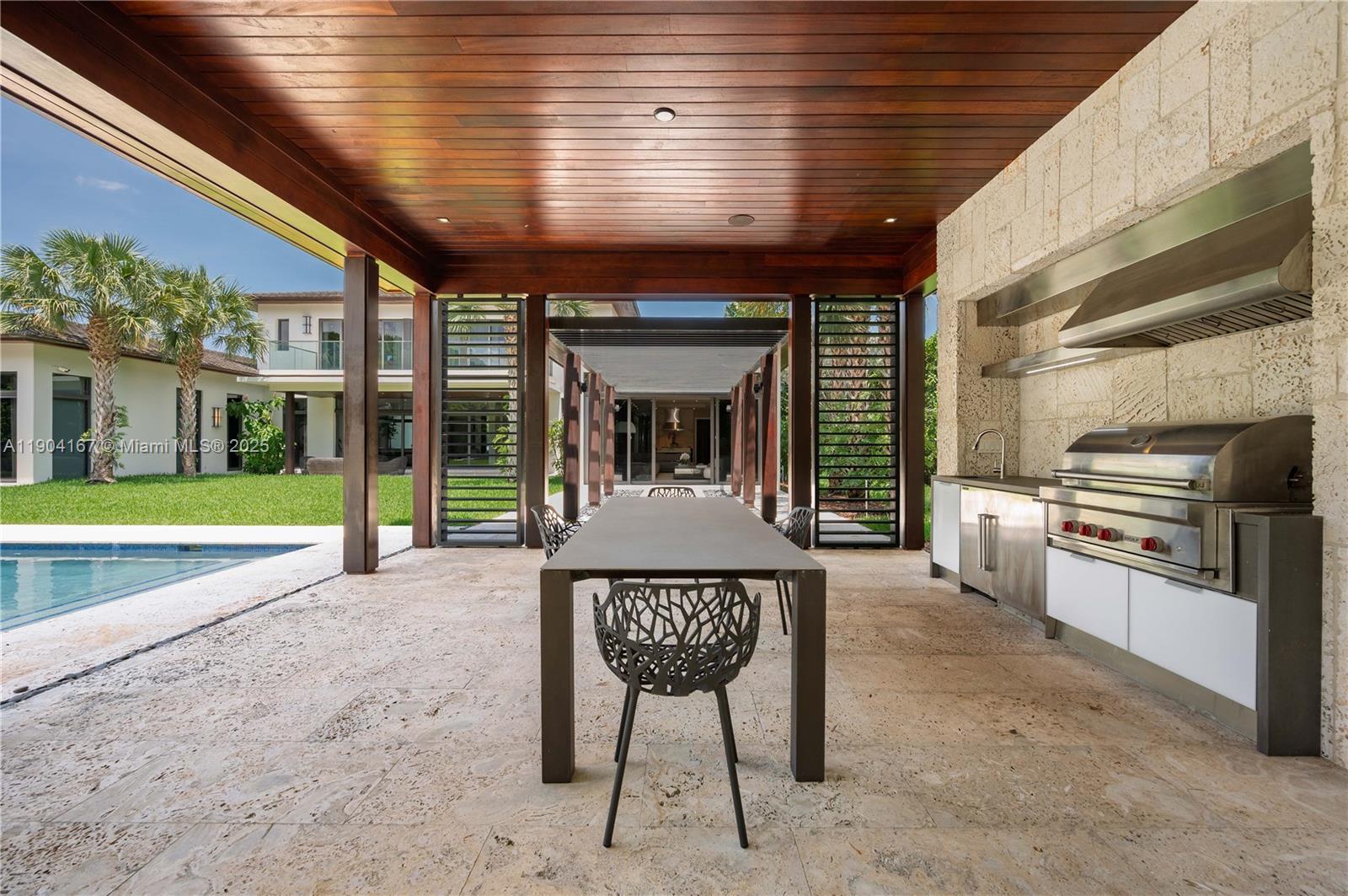 9000 SW 63rd Ct Pinecrest, FL 33156