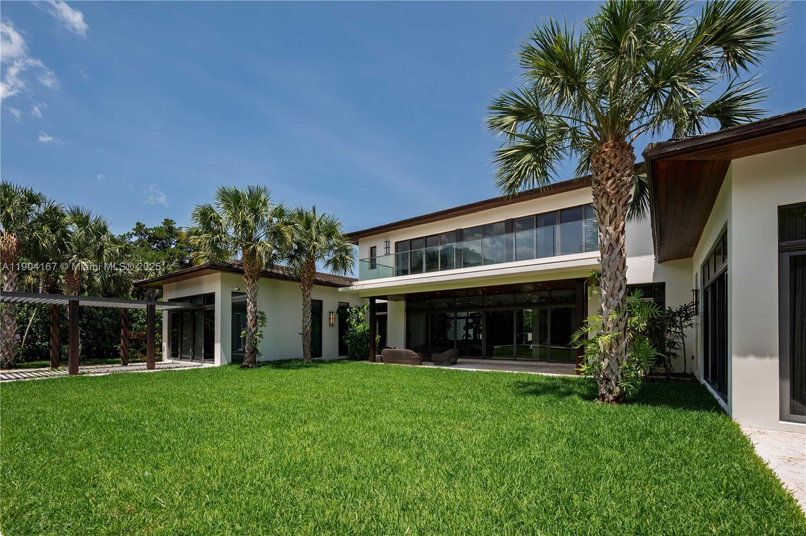 9000 SW 63rd Ct Pinecrest, FL 33156