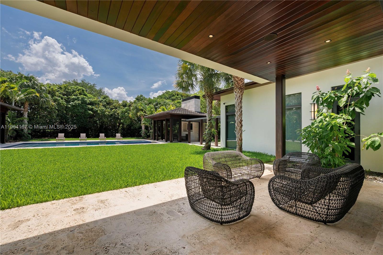 9000 SW 63rd Ct Pinecrest, FL 33156