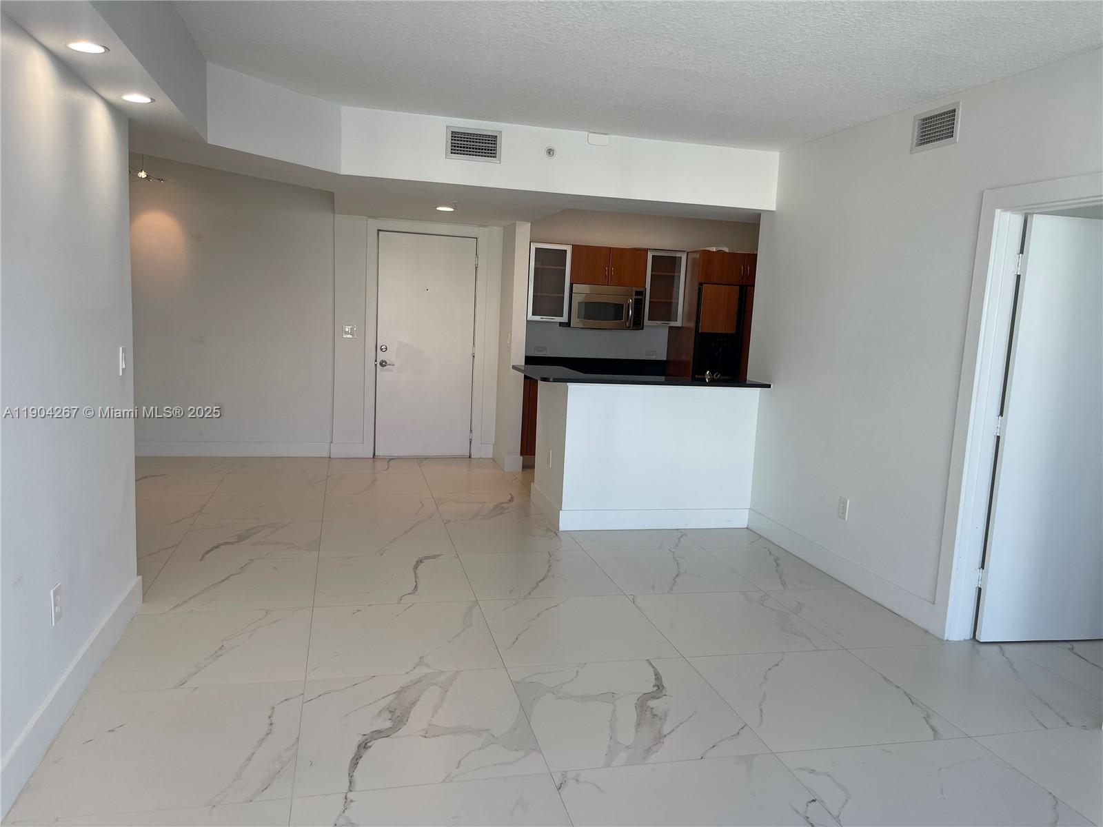 18800 NE 29th Ave #825