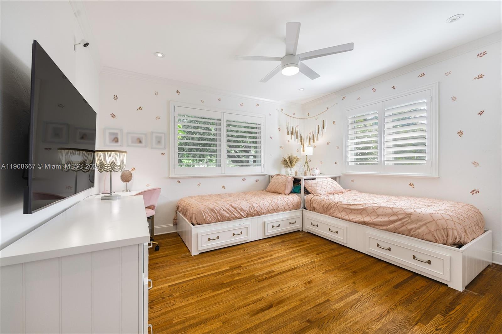 5906 Mall Mall Coral Gables, FL 33146