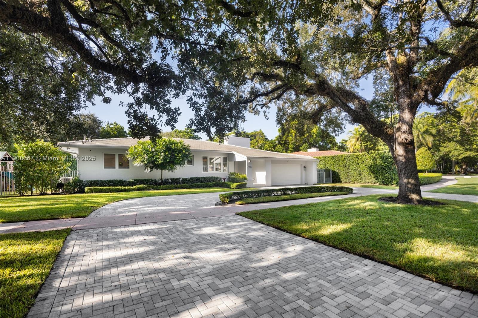 5906 Mall Mall Coral Gables, FL 33146