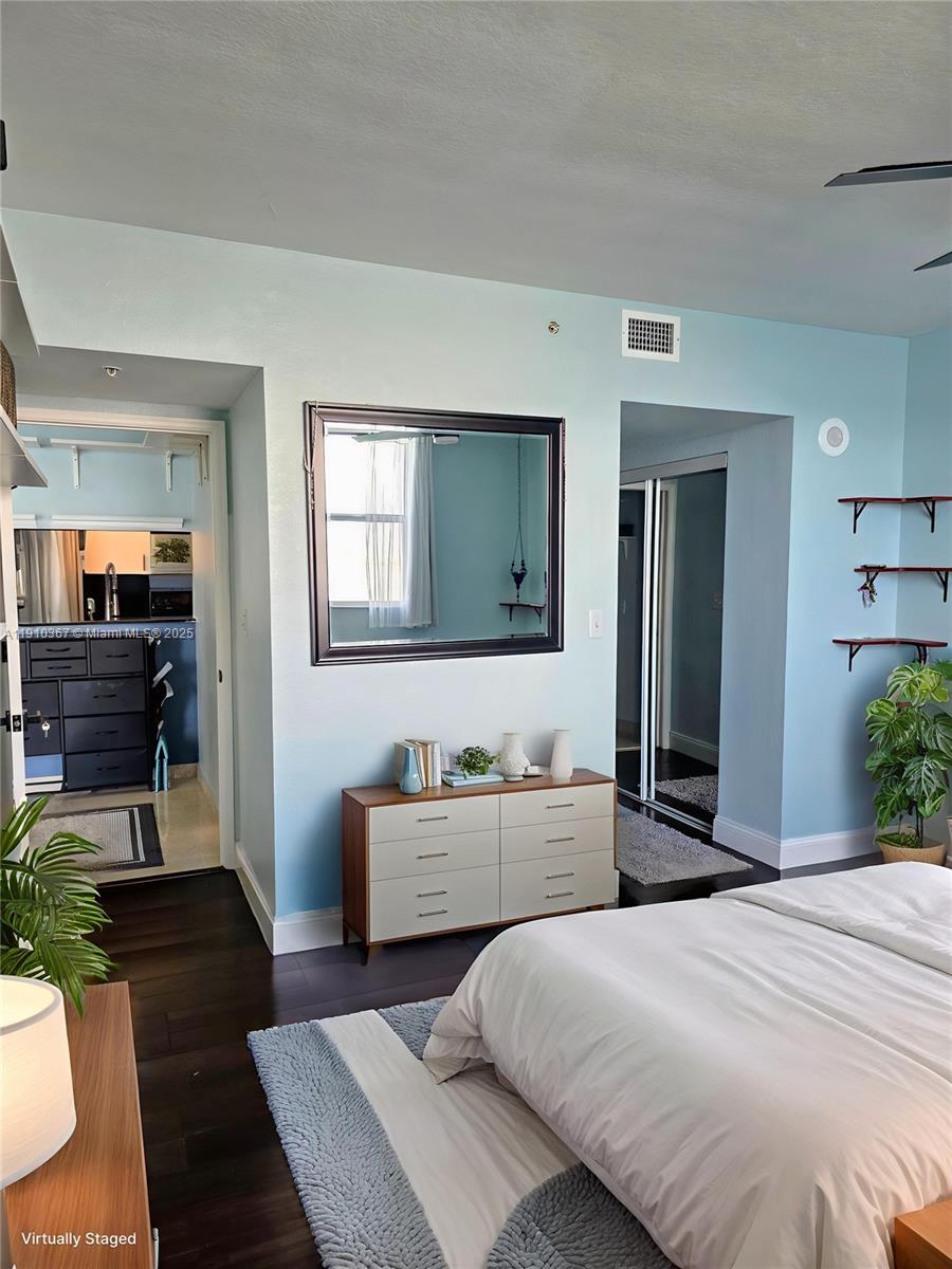 1625 Kennedy Cswy #1103B North Bay Village, FL 33141