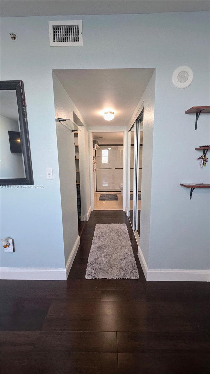 1625 Kennedy Cswy #1103B North Bay Village, FL 33141