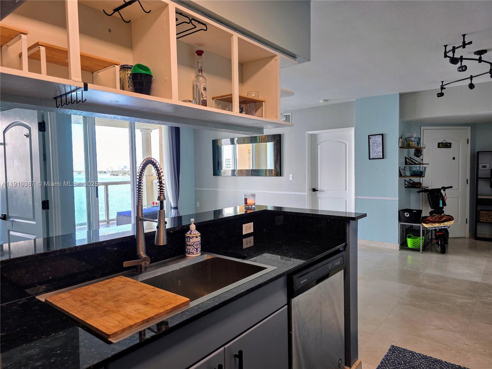 1625 Kennedy Cswy #1103B North Bay Village, FL 33141