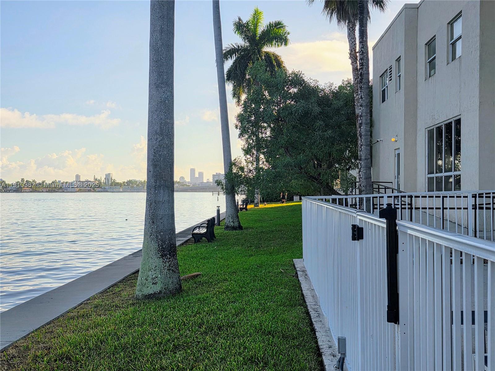 1625 Kennedy Cswy #1103B North Bay Village, FL 33141